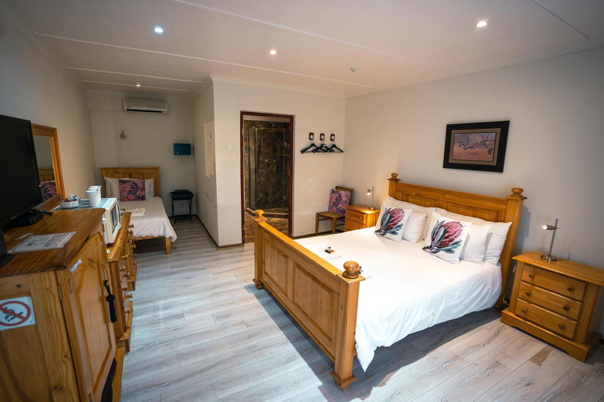 Olive Grove Guest Farm Villa Beaufort West Exterior photo